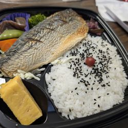 Tokyo Central Kawaii - Mackerel bento box