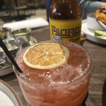 Bravis - Mexican Near Me - Shakopee, Minnesota
