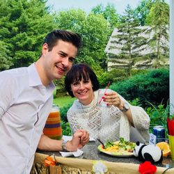 Panda Staffing - Cheers at a Summer Bash Party