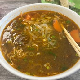 M44 Beef stew noodle w/egg noodles