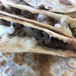 100% Antojitos Mexicanos