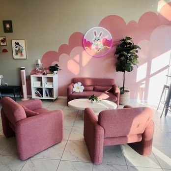 Annie’s Tea House - Seating Inside ( so cute ) Very Spacious - Bubble Tea Near Me - Brandon, Florida