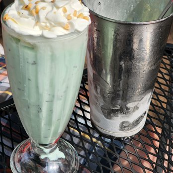 Al's Cafe & Creamery - Diners Near Me - Elgin, Illinois