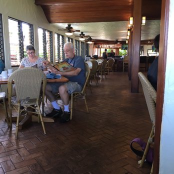 Castaway Cafe - Inside - American Near Me - Lahaina, Hawaii