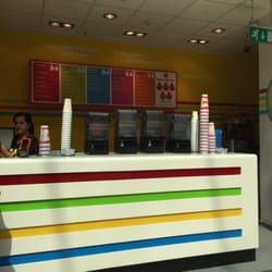 Fuel Juice Bars - The counter at the bull ring