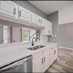 Golden Construction DFW - cabinets paint