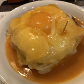 Lado B - francesinha - Cafes Near Me - Porto, 13