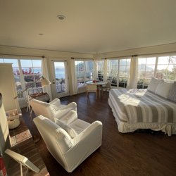 Trinidad Bay Bed & Breakfast Hotel - Tide pool room.