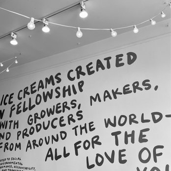 Jeni's Splendid Ice Creams - Such a vibe 2/21/23 - Ice Cream & Frozen Yogurt Near Me - Calabasas, California