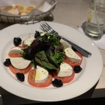 Marcellos Pizzeria - Pizza Near Me - Concord, Ontario
