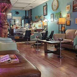Havana Cigars - Seating area