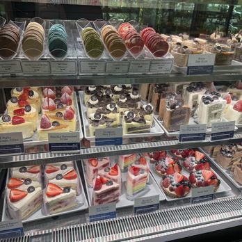 Paris Baguette - Bakeries Near Me - Irvine, California Paris Baguette - Bakeries Near Me - Irvine, California
