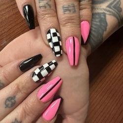 Lucky Nails