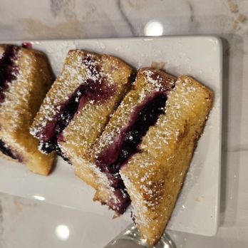 Keke's Breakfast Cafe - Blueberry French Toast - Breakfast & Brunch Near Me - Roswell, Georgia Keke's Breakfast Cafe - Blueberry French Toast - Breakfast & Brunch Near Me - Roswell, Georgia