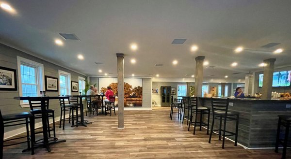 High Tides Restaurant by null