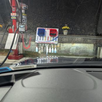 RUSSELL SPEEDERS CAR WASH - Updated February 2026 - 67 Mill Plain Rd