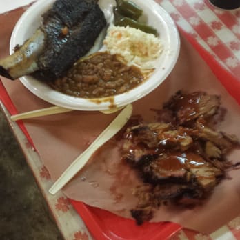 Black's Barbecue Lockhart - Giant beef ribs and brisket. - Barbeque Near Me - Lockhart, Texas Black's Barbecue Lockhart - Giant beef ribs and brisket. - Barbeque Near Me - Lockhart, Texas