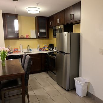 Residence Inn Marriott - Murfreesboro - The kitchen area in a two-bedroom suite. - Hotels Near Me - Murfreesboro, Tennessee Residence Inn Marriott - Murfreesboro - The kitchen area in a two-bedroom suite. - Hotels Near Me - Murfreesboro, Tennessee