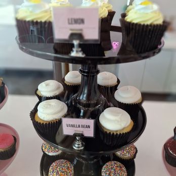 Brooki Cakes & Creamery - Custom Cakes Near Me - Waco, Texas Brooki Cakes & Creamery - Custom Cakes Near Me - Waco, Texas