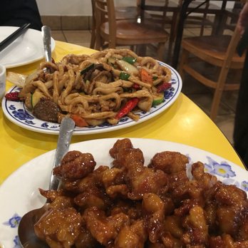 Shan Dong - Don't get hand pulled noodles but do get the Shandong chicken - Chinese Near Me - Oakland, California Shan Dong - Don't get hand pulled noodles but do get the Shandong chicken - Chinese Near Me - Oakland, California