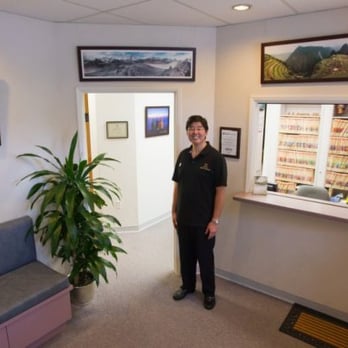 Charles Sugiyama, DDS - Office Entrance with Dr. Charles Sugiyama - Cosmetic Dentists Near Me - Hilo, Hawaii Charles Sugiyama, DDS - Office Entrance with Dr. Charles Sugiyama - Cosmetic Dentists Near Me - Hilo, Hawaii
