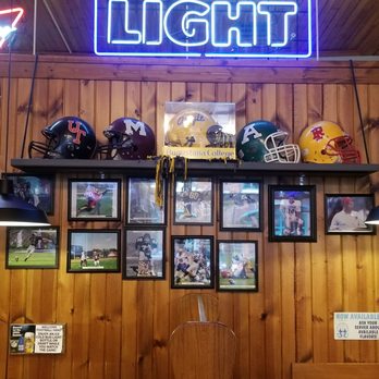 River House Bar and Grill - I'm ready - New American Near Me - Moline, Illinois