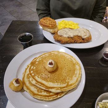 Bacon Street Diner - Chicken fried chicken - Breakfast & Brunch Near Me - Clearwater, Florida Bacon Street Diner - Chicken fried chicken - Breakfast & Brunch Near Me - Clearwater, Florida