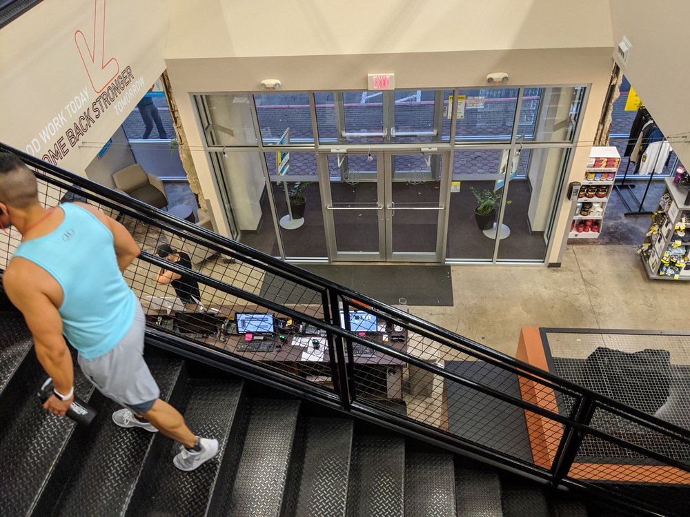 GOLD’S GYM SAN ANTONIO THE QUARRY 27 Photos & 54 Reviews 255 E