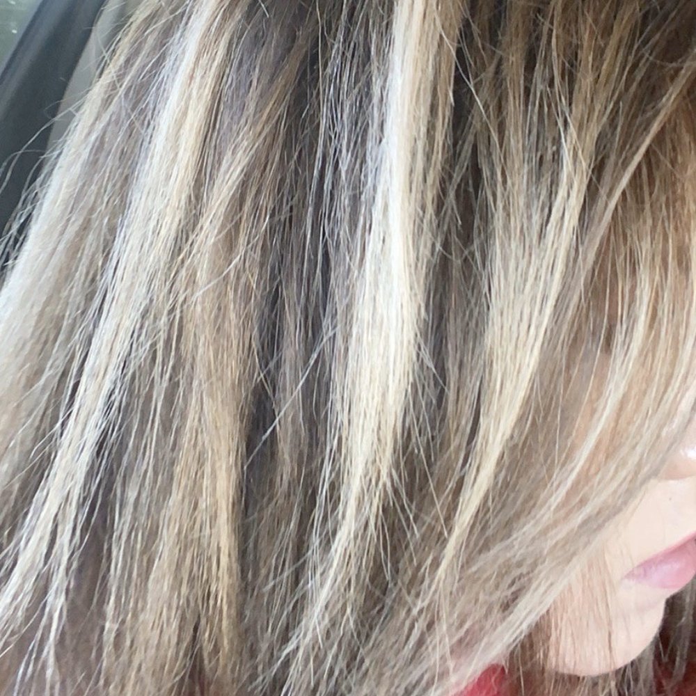 Holiday Salon - Hair Salons Near Me - Costa Mesa, California Holiday Salon - Hair Salons Near Me - Costa Mesa, California
