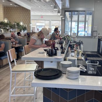 Broken Yolk Cafe - American Near Me - Phoenix, Arizona