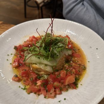 The Red Lion Tavern - Salmon dinner - American Near Me - Cohasset, Massachusetts