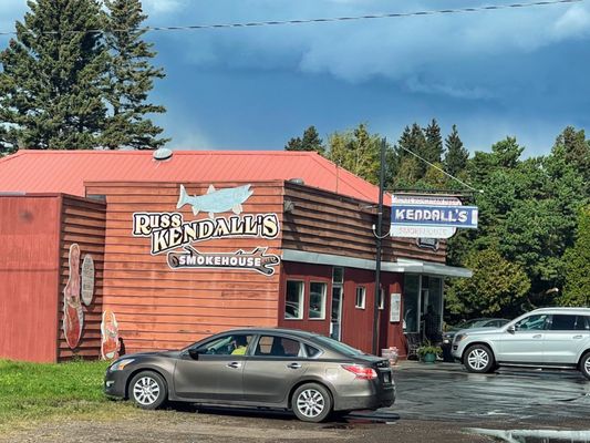 Russ Kendall's Smoke House by null