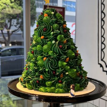 Donut Bar & Bakery - Very pretty Christmas tree! - Breakfast & Brunch Near Me - San Diego, California Donut Bar & Bakery - Very pretty Christmas tree! - Breakfast & Brunch Near Me - San Diego, California