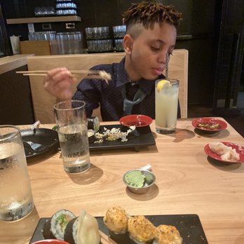 SUSHI-SAN - Spicy Scallop - Sushi Bars Near Me - Chicago, Illinois SUSHI-SAN - Spicy Scallop - Sushi Bars Near Me - Chicago, Illinois