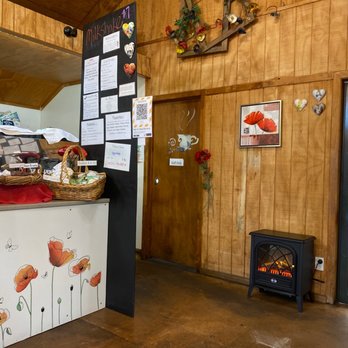 Poppy's Cafe - Cafes Near Me - Tirau, WKO Poppy's Cafe - Cafes Near Me - Tirau, WKO
