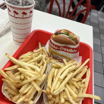 In-N-Out Burger - Fast Food Near Me - Santa Clara, California In-N-Out Burger - Fast Food Near Me - Santa Clara, California