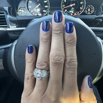 Salon De Manucure - Perfectly painted nails. Love the color. Who knew my pinky was so short - Nail Salons Near Me - Los Angeles, California Salon De Manucure - Perfectly painted nails. Love the color. Who knew my pinky was so short - Nail Salons Near Me - Los Angeles, California