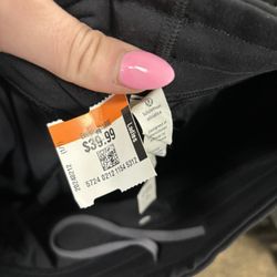 Eco Thrift Alvin - FAKE LULULEMON