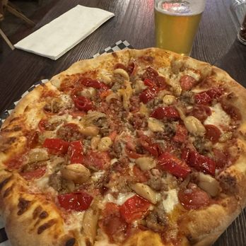 Camp Colvos Brewing - Tacoma - Pizza Near Me - Tacoma, Washington