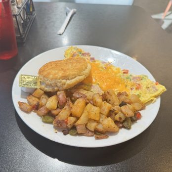 The Peachtree Cafe - Western Omelet - Breakfast & Brunch Near Me - Lawrenceville, Georgia