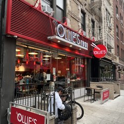 Ollie's To Go - Outside
