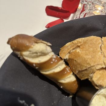 Ocean Prime - bread , but it was so soft & taste just like a pretzel VERY DELICIOUS! - Cocktail Bars Near Me - Philadelphia, Pennsylvania