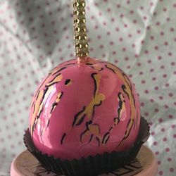 Sugasweets - Cheetah Print Candy Apple.
