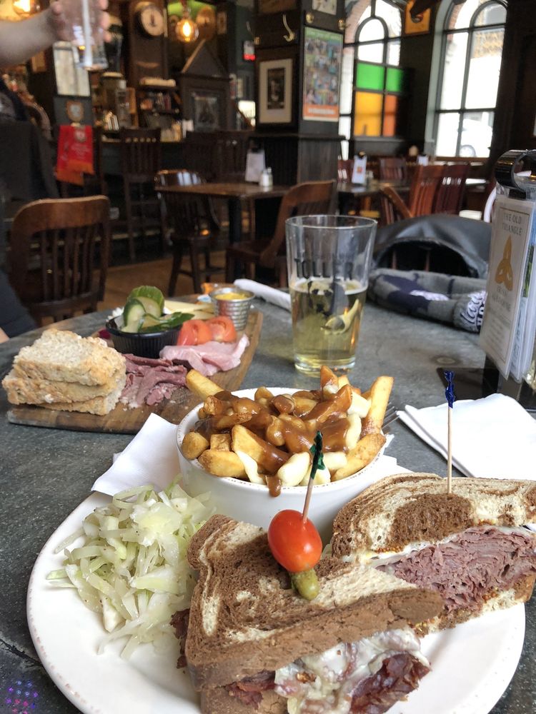 The Old Triangle Irish Alehouse