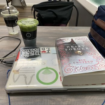 Meccha Matcha - Matcha-Black Sesame Latte - Desserts Near Me - Artesia, California