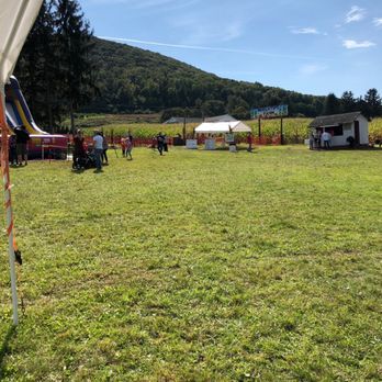 Maylath Farm and Orchard - Corn maze and zip lines - Pumpkin Patches Near Me - Sugarloaf, Pennsylvania Maylath Farm and Orchard - Corn maze and zip lines - Pumpkin Patches Near Me - Sugarloaf, Pennsylvania