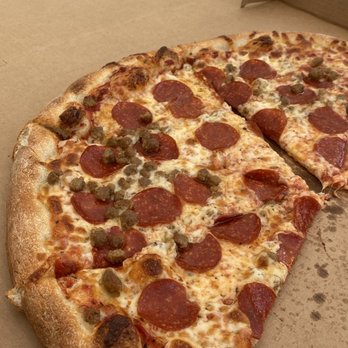 Bowstring Pizza and Brewyard - Yummy pizza - Bars Near Me - Raleigh, North Carolina Bowstring Pizza and Brewyard - Yummy pizza - Bars Near Me - Raleigh, North Carolina