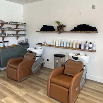 Hasami Hair Studio - Hair Salons Near Me - Sechelt, British Columbia Hasami Hair Studio - Hair Salons Near Me - Sechelt, British Columbia