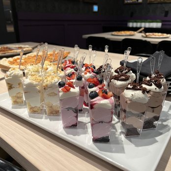 Puttery - Mini deserts - lemon, strawberry, and chocolate - Mini Golf Near Me - The Colony, Texas