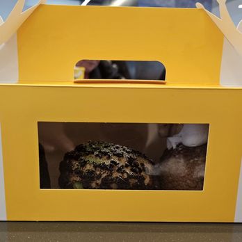 Le Le Choux - Bakeries Near Me - Daly City, California